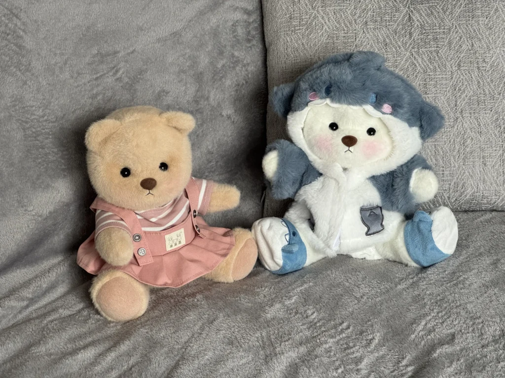 Peluche à habiller avec vêtements interchangeables – Petit Nounours